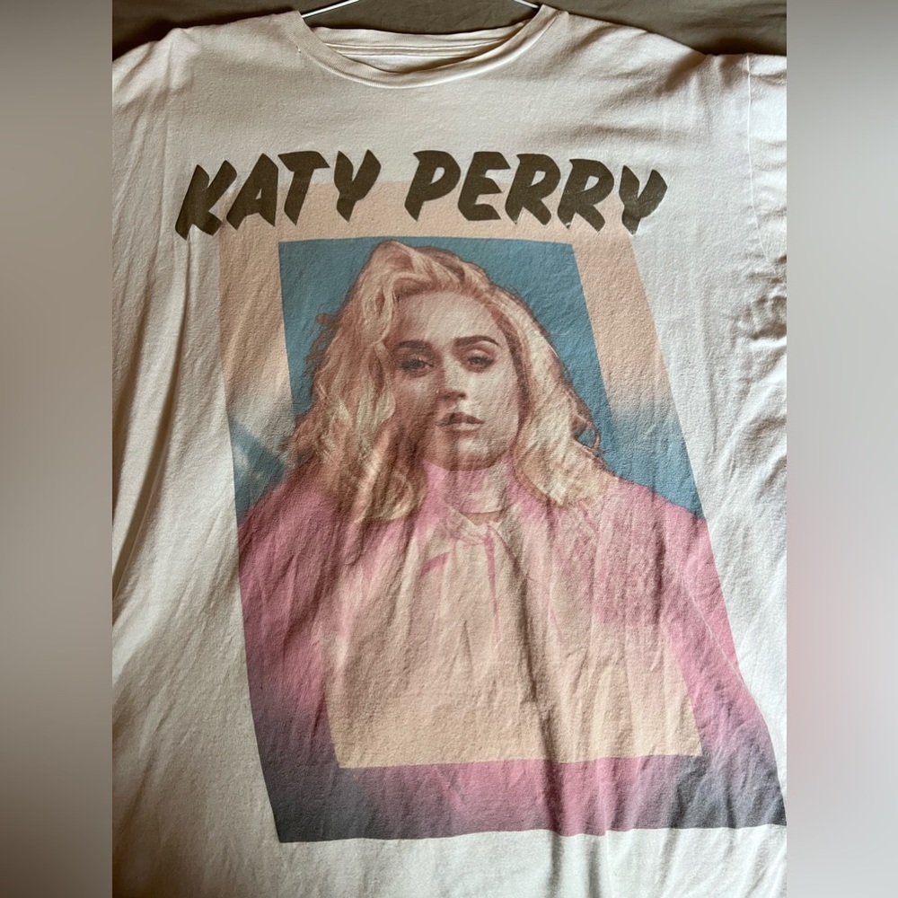 katy perry tour tshirt